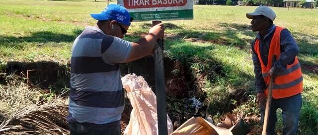 Puerto Iguazú: realizaron tareas de limpieza y puesta en valor en la Plaza de los Niños