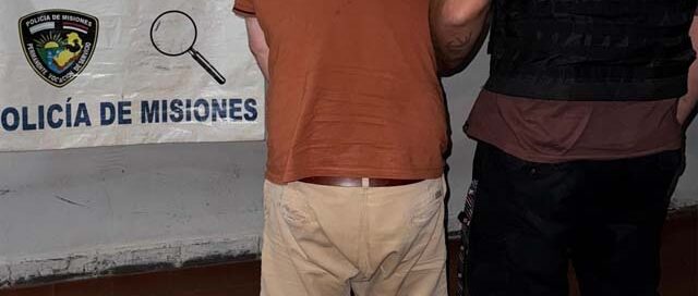 Obligó a una pasajera a bajar del Uber y le robó el celular: el conductor fue detenido en Posadas