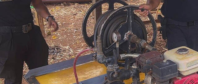 Pozo Azul: Ecología entregó un equipo de ataque rápido para reforzar la respuesta ante incendios