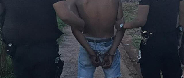 Posadas: intentó huir por los pasillos de la Chacra 158 y fue detenido con documentación robada de un auto