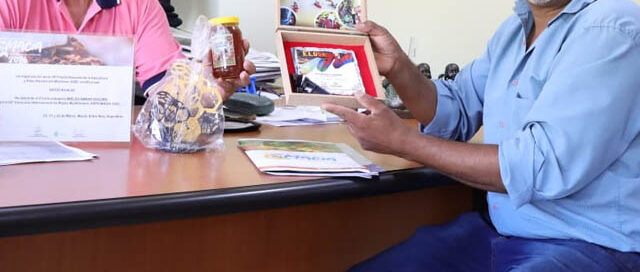 Eldorado: productor local fue premiado en la Fiesta Nacional de la Apicultura en Entre Ríos