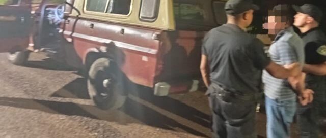 Dos hombres fueron detenidos por un siniestro vial y disturbios en la vía pública en estado de ebriedad