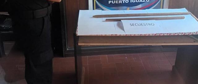 Detuvieron en Iguazú a un hombre que violó una restricción judicial, amenazó a su ex pareja y atacó a policías