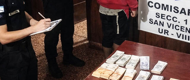 San Vicente: detuvieron a un menor con más de  millones robados de un local de préstamos
