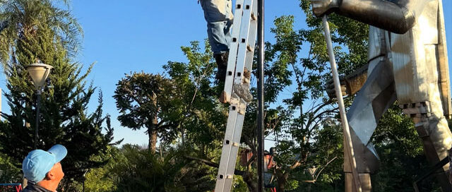 Andresito avanza con mejoras en la iluminación de su plaza central