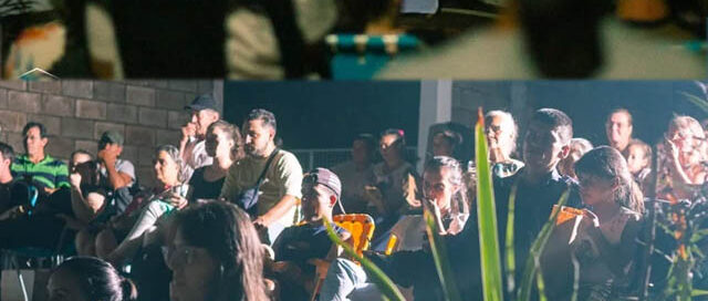 Colonia Alberdi: Colonia Chapá abrió Semana Santa con cine bajo las estrellas