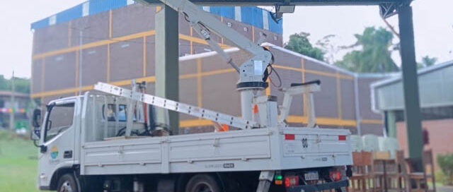 Eldorado: intensifican trabajos de iluminación en espacios clave por eventos del fin de semana