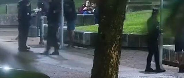 Detectados por cámaras del 911 cuando seguían a un hombre para robarle: dos detenidos en Posadas