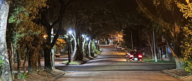 Wanda avanza con la instalación de luminarias LED en la avenida Vuelta de Obligado