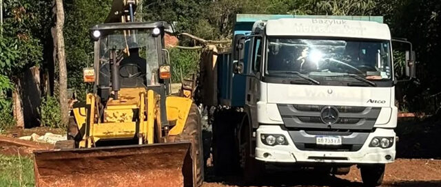 Wanda: la intendente recorrió el barrio 8 de Diciembre y se comprometió a mejorar espacios comunitarios